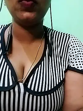 Snapshot of Dimplegirl chatting on November 9, 5:06 pm Dimplegirl online show from November 9, 5:06 pm