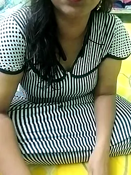 Snapshot of Dimplegirl chatting on November 23, 3:38 am Dimplegirl online show from November 23, 3:38 am