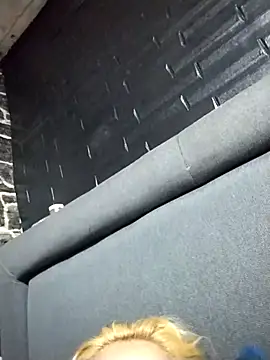 Snapshot of Ashleycam69 chatting on October 24, 3:22 pm Ashleycam69 online show from October 24, 3:22 pm