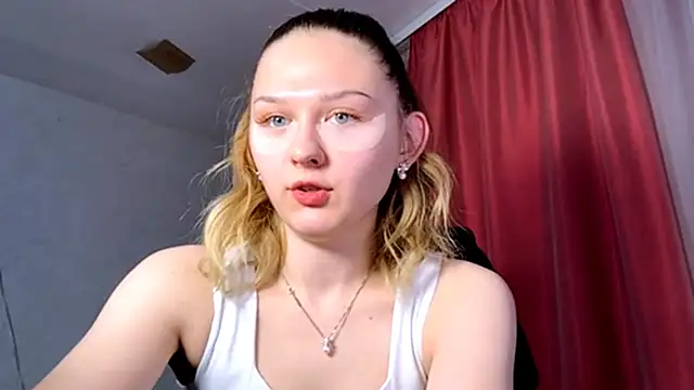 Snapshot of Smoke_mama chatting on September 19, 4:44 pm Smoke mama online show from September 19, 4:44 pm