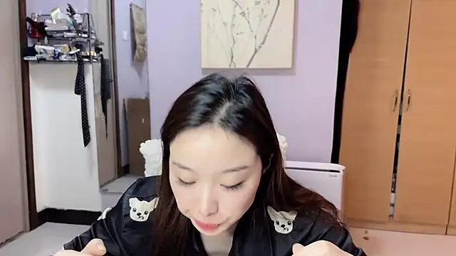 Y2Luvk online show from November 4, 9:29 pm