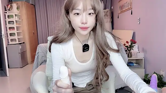 Snapshot of Y2Luvk chatting on October 6, 11:27 pm Y2Luvk online show from October 6, 11:27 pm