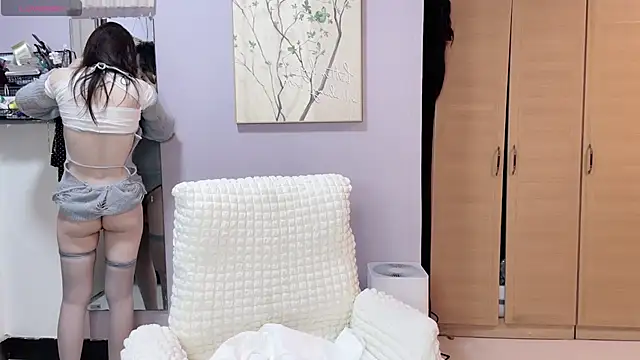 Y2Luvk online show from November 10, 9:20 pm