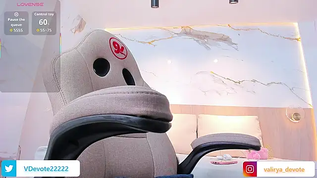 valirya devote online show from September 17, 3:41 am