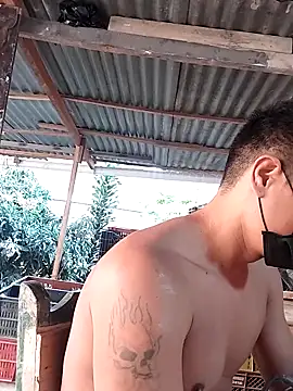 hoteder online show from April 10, 12:01 pm