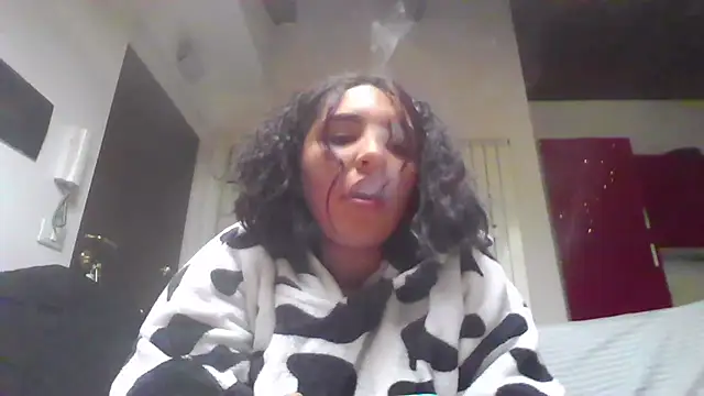 Snapshot of LadySophia03 chatting on September 24, 4:24 pm LadySophia03 online show from September 24, 4:24 pm