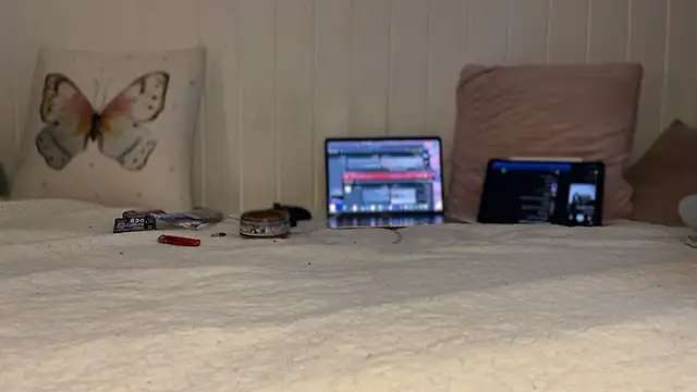 lau laulu online show from November 1, 12:06 am