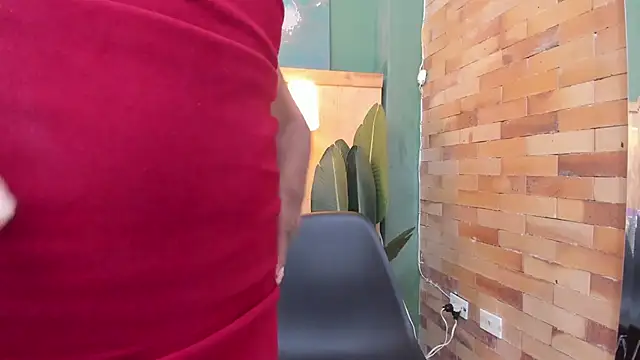 halleylorens online show from February 14, 7:25 pm