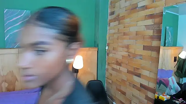 halleylorens online show from February 8, 12:25 pm