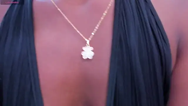 halleylorens online show from March 4, 7:32 pm