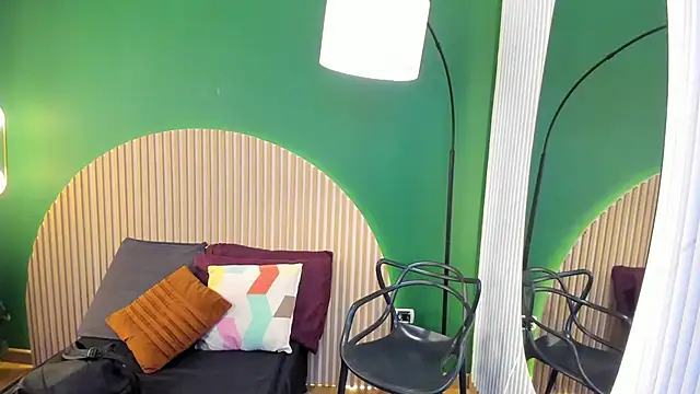 halleylorens online show from November 13, 7:18 pm