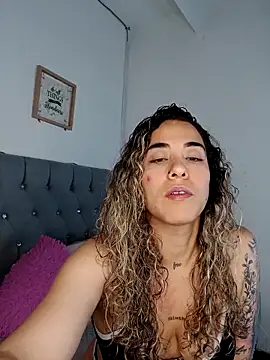 Snapshot of Miss-Melina chatting on September 20, 1:54 am Miss-Melina online show from September 20, 1:54 am