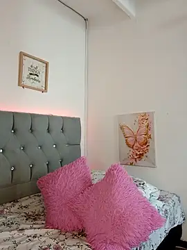Snapshot of Miss-Melina chatting on September 12, 7:46 pm Miss-Melina online show from September 12, 7:46 pm