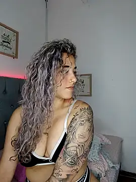 Miss-Melina online show from November 15, 6:01 pm