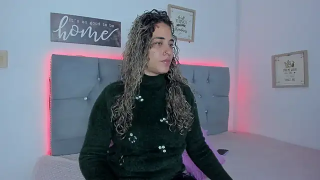 Miss-Melina online show from October 28, 1:06 am