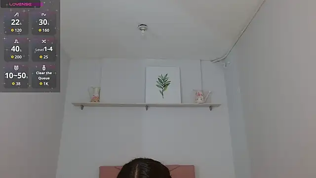 SarayVega  online show from October 14, 7:25 pm