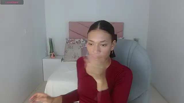 SarayVega  online show from October 17, 7:26 pm