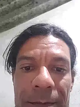 Snapshot of PAROQUI chatting on June 8, 12:05 am PAROQUI online show from June 8, 12:05 am