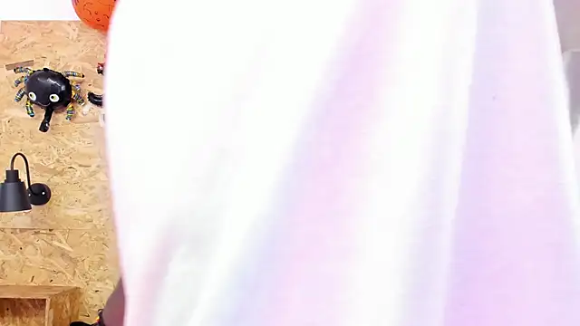 santiblack7 online show from October 28, 7:46 pm