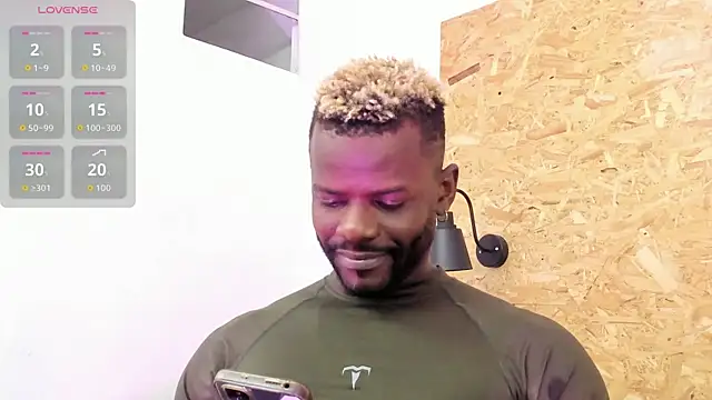 santiblack7 online show from October 24, 8:19 pm