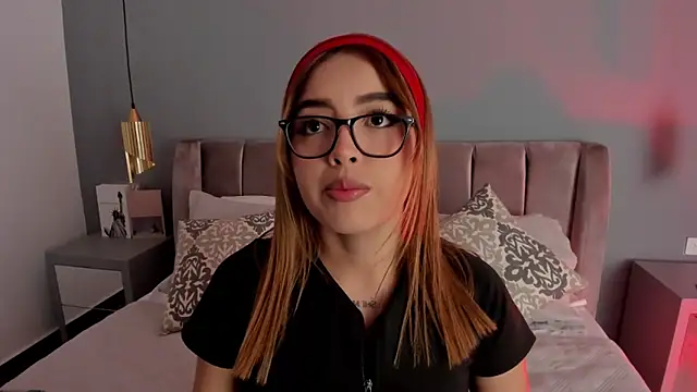 Snapshot of ArianaSilva_ chatting on December 2, 12:07 pm ArianaSilva online show from December 2, 12:07 pm