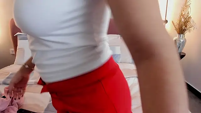 Snapshot of ArianaSilva_ chatting on October 20, 12:06 pm ArianaSilva online show from October 20, 12:06 pm