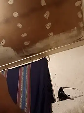 Snapshot of lucho2328 chatting on October 19, 6:16 am lucho2328 online show from October 19, 6:16 am