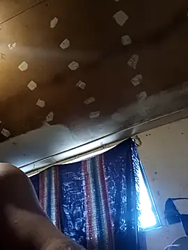 Snapshot of lucho2328 chatting on November 6, 7:40 pm lucho2328 online show from November 6, 7:40 pm