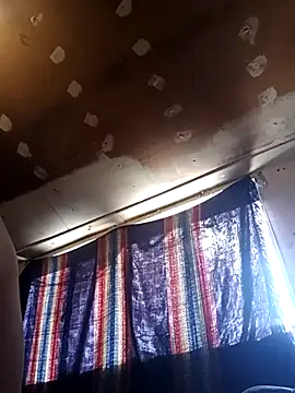 Snapshot of lucho2328 chatting on October 4, 8:21 pm lucho2328 online show from October 4, 8:21 pm