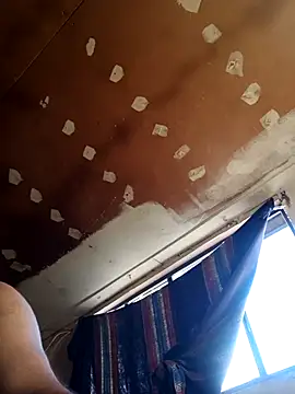 Snapshot of lucho2328 chatting on January 9, 11:00 pm lucho2328 online show from January 9, 11:00 pm