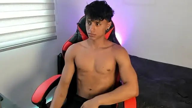 ZYZZ1312 online show from June 4, 6:34 pm