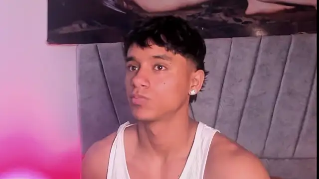 ZYZZ1312 online show from November 28, 4:40 pm