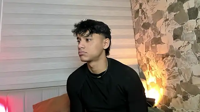 Snapshot of ZYZZ1312 chatting on February 21, 1:51 am ZYZZ1312 online show from February 21, 1:51 am