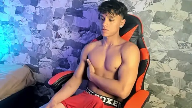 ZYZZ1312 online show from May 21, 5:05 am