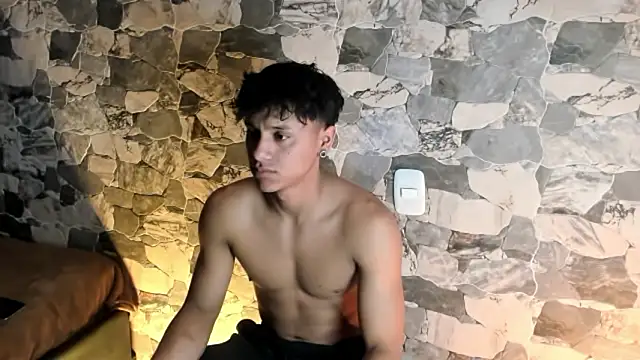 ZYZZ1312 online show from March 30, 3:08 am