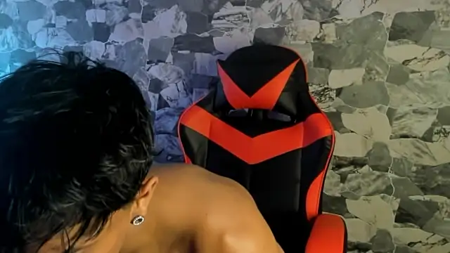 ZYZZ1312 online show from April 21, 4:57 pm