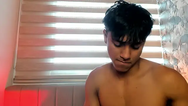 ZYZZ1312 online show from March 7, 8:47 pm