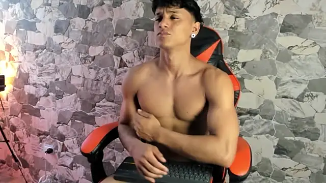 Snapshot of ZYZZ1312 chatting on June 30, 7:25 pm ZYZZ1312 online show from June 30, 7:25 pm