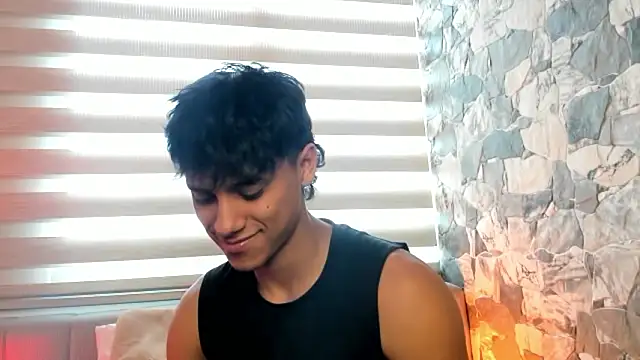 ZYZZ1312 online show from March 6, 7:20 pm