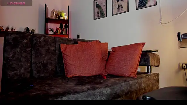 valery 14  online show from April 18, 7:07 pm