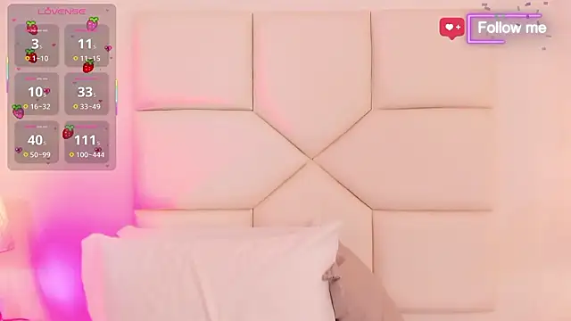 MiaMillers1 online show from February 10, 11:20 am