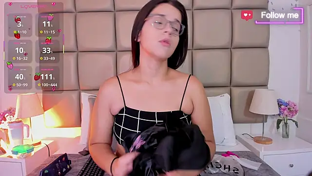 MiaMillers1 online show from February 24, 11:22 am