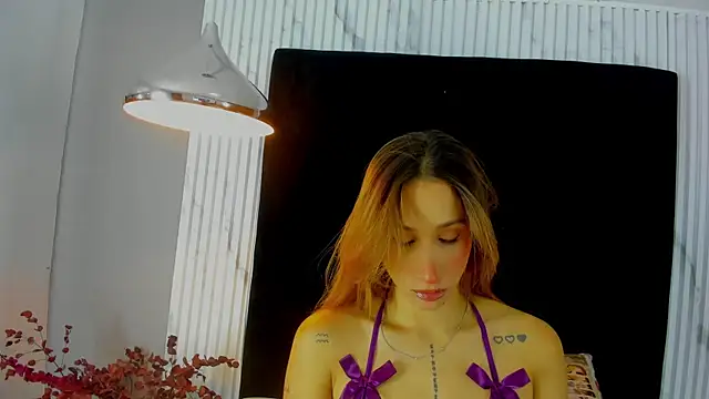 MONIK FOX CR online show from September 14, 8:09 pm