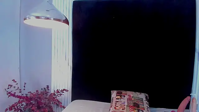 MONIK FOX CR online show from September 13, 7:14 pm