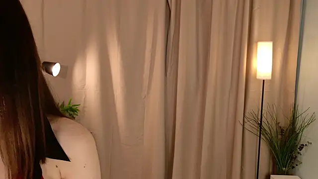 Snapshot of lisabaus chatting on November 25, 7:08 am lisabaus online show from November 25, 7:08 am