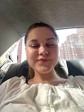 lisabaus online show from March 8, 9:34 am