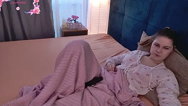 lisabaus online show from April 10, 6:20 am