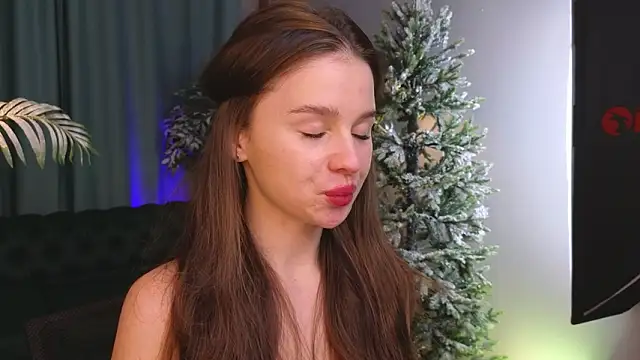 Snapshot of Olivia_Farrell chatting on January 15, 12:41 pm Olivia Farrell online show from January 15, 12:41 pm