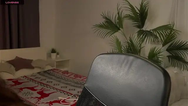 Snapshot of Olivia_Farrell chatting on March 1, 1:33 pm Olivia Farrell online show from March 1, 1:33 pm