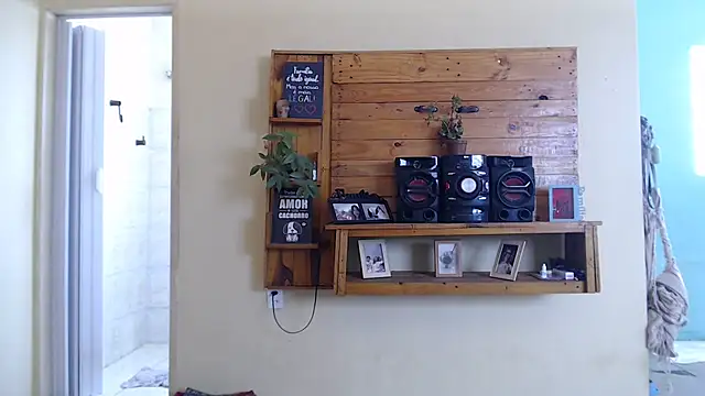 ayanahot  online show from October 29, 12:15 pm